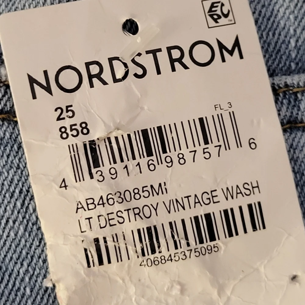 Abound 25 Slim Bootcut Jeans Light Wash Distressed Frayed Hem Stretch Denim